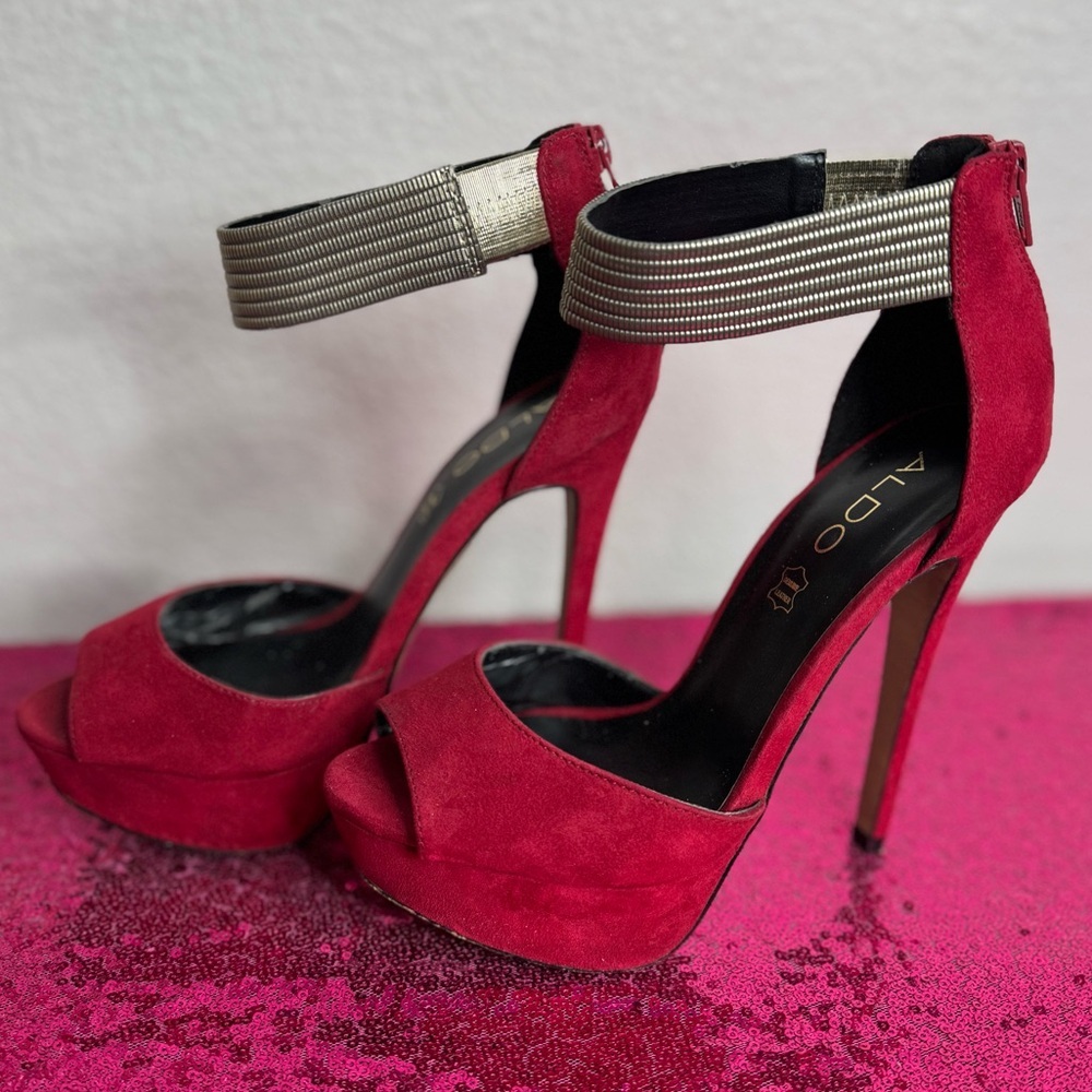 ALDO 🌹 Red Peep-Toe Stiletto Platform Heels, Golden Ankle Strap (Women’s Size 7) - Picture 3 of 14